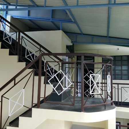 Hotel Pine Leaf Gangtok Ngoại thất bức ảnh