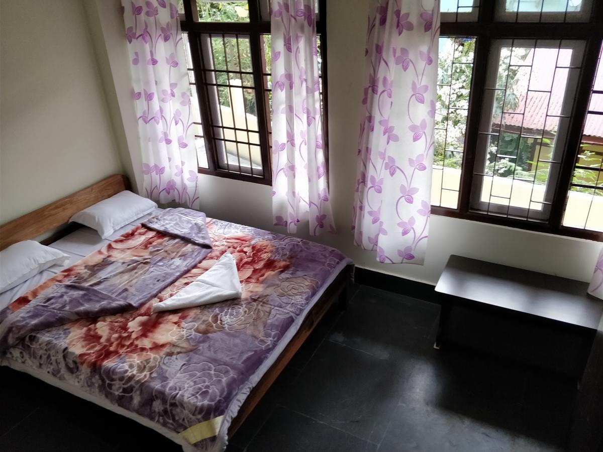 Hotel Pine Leaf Gangtok Ngoại thất bức ảnh
