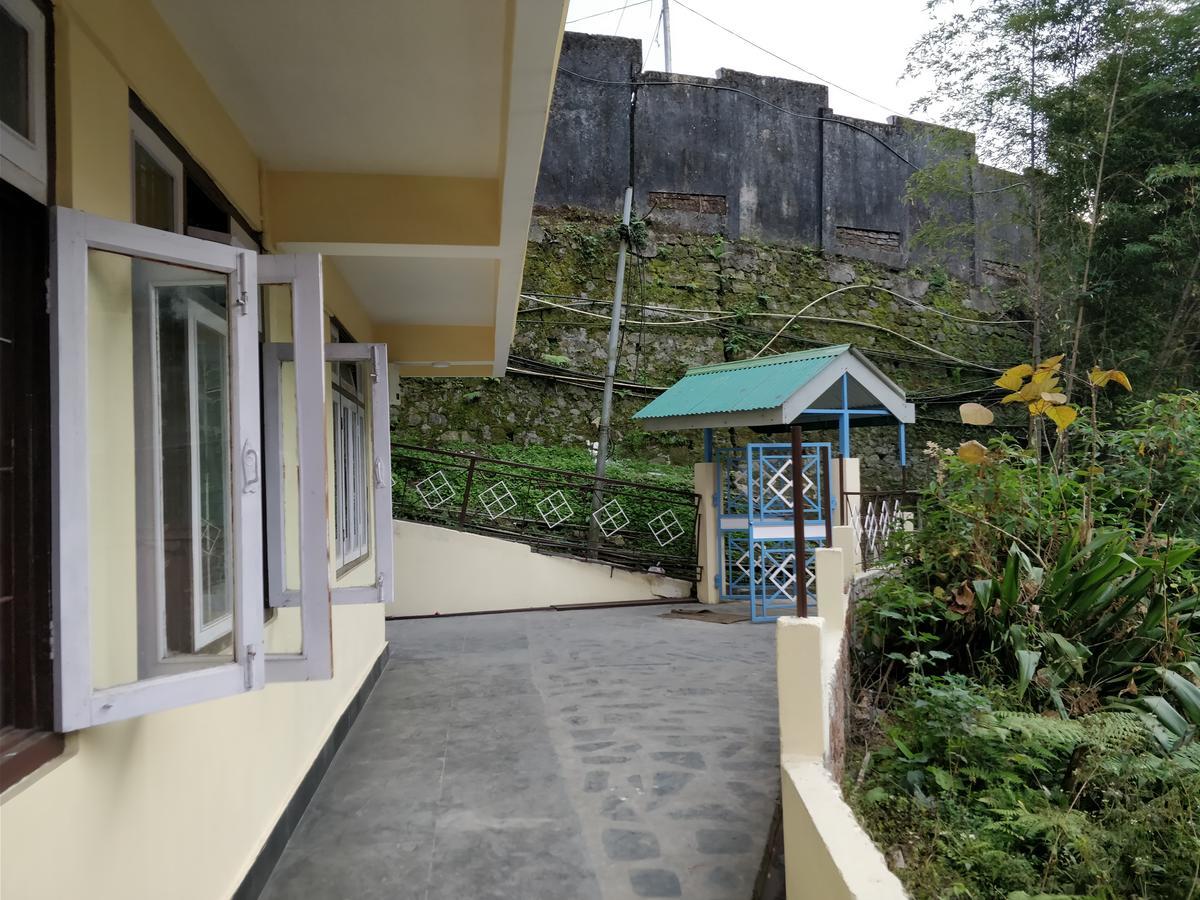 Hotel Pine Leaf Gangtok Ngoại thất bức ảnh