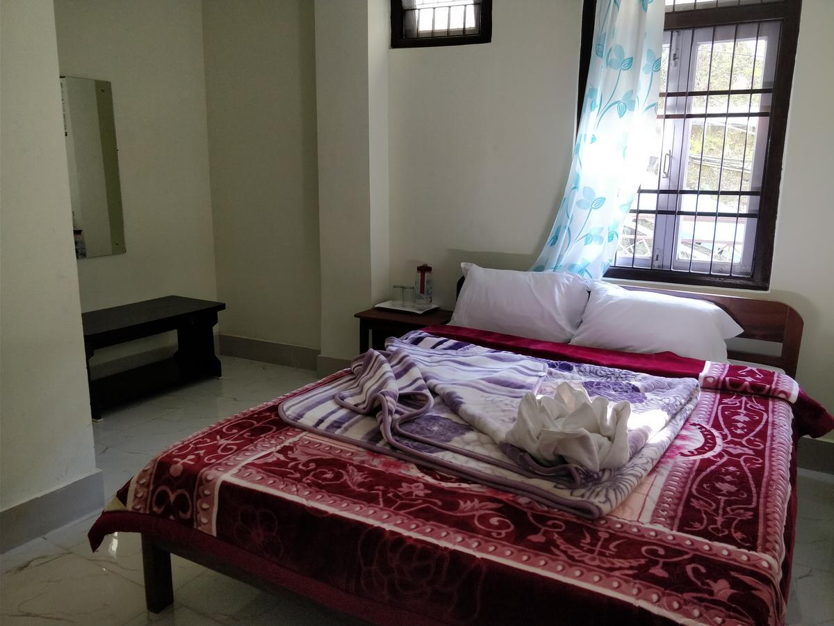 Hotel Pine Leaf Gangtok Ngoại thất bức ảnh